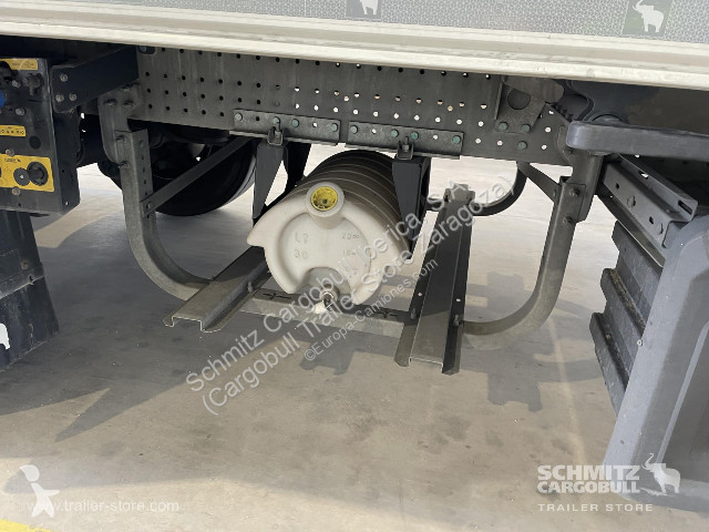 Полуремарке Schmitz Cargobull Reefer Standard