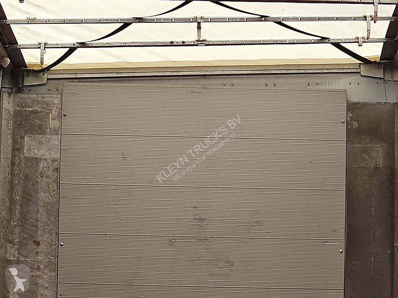 نصف مقطورة Fliegl