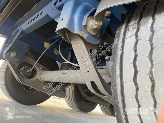 نصف مقطورة Berger Curtainsider Standard