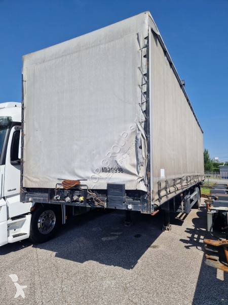 نصف مقطورة Schmitz Cargobull SK010