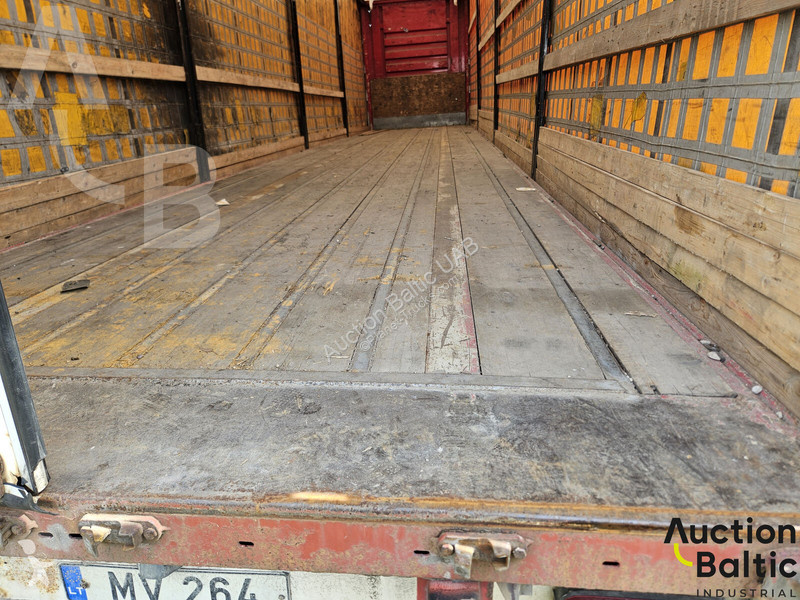 نصف مقطورة Fruehauf