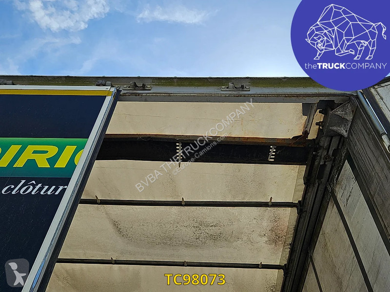 نصف مقطورة Fruehauf