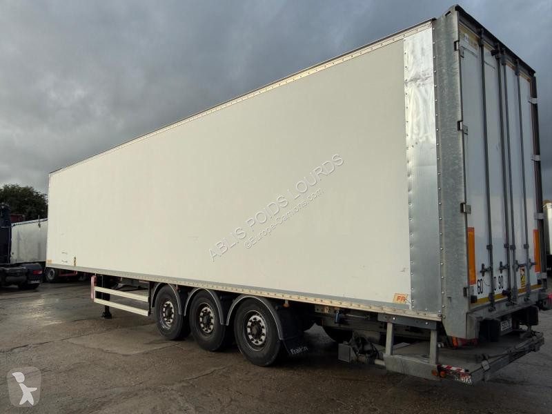 نصف مقطورة Fruehauf
