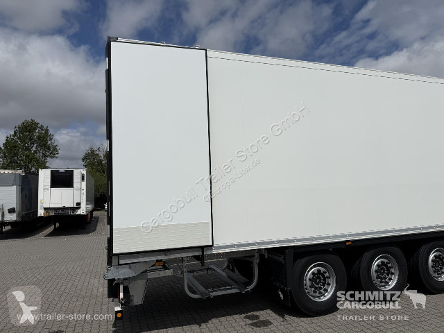 نصف مقطورة Schmitz Cargobull Tiefkühler...