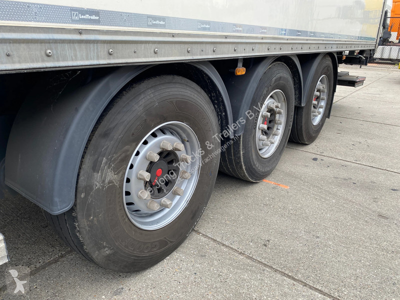 نصف مقطورة Lecitrailer N/A 3E20 / Closed Box /...