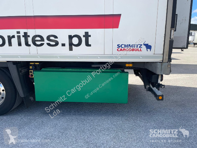 نصف مقطورة Schmitz Cargobull Semitrailer Reefer...