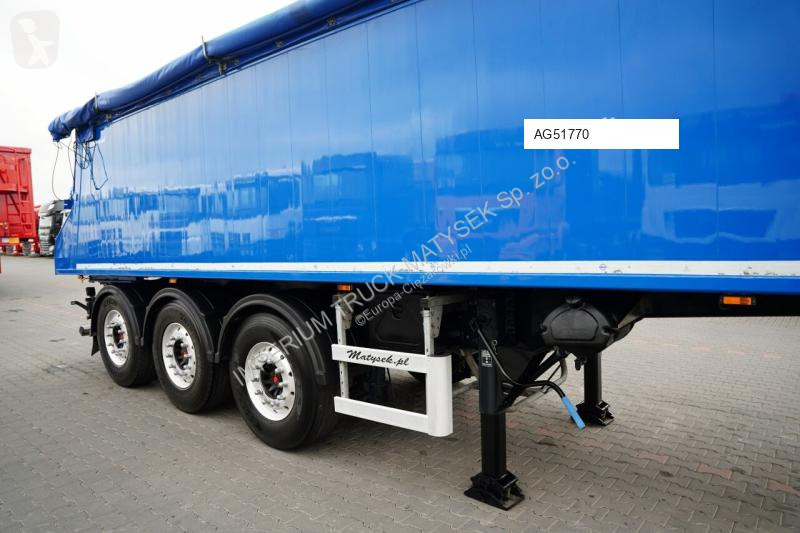 نصف مقطورة Bodex