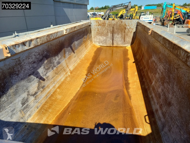 نصف مقطورة Schmitz Cargobull SCB*S3D