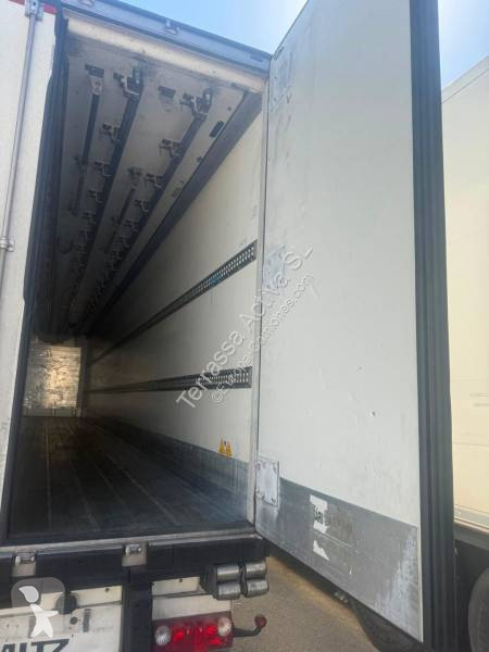 نصف مقطورة Schmitz Cargobull