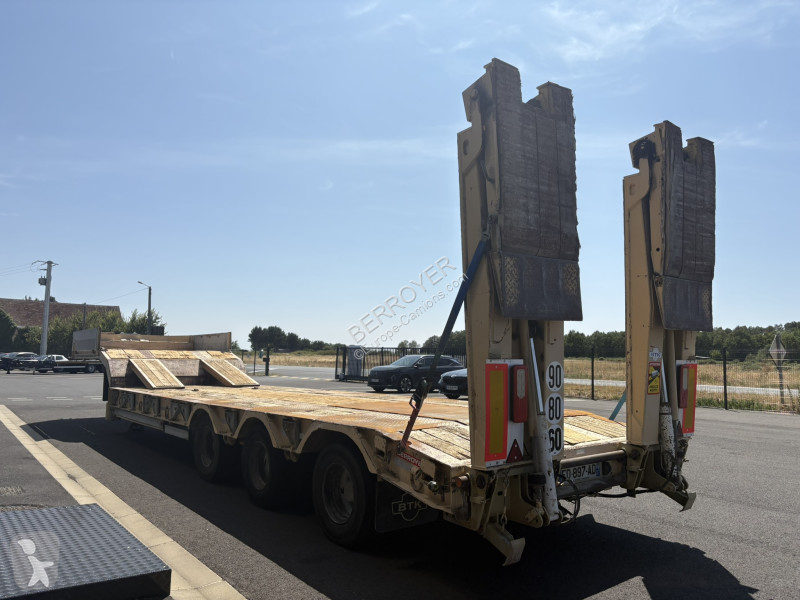 نصف مقطورة Kaiser