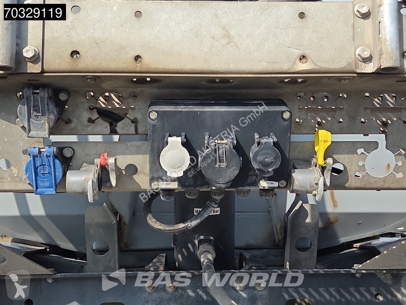 Полуприцеп Schwarzmüller SK 3 axles Lift Axle...