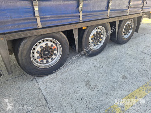 نصف مقطورة Schmitz Cargobull Curtainsider Mega