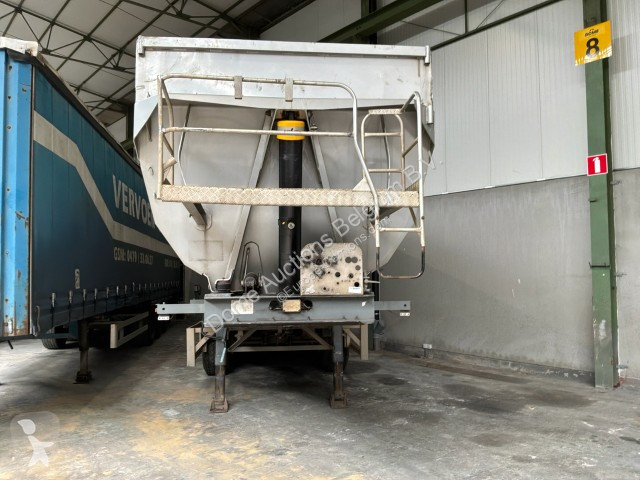 Semi reboque MOL K812
