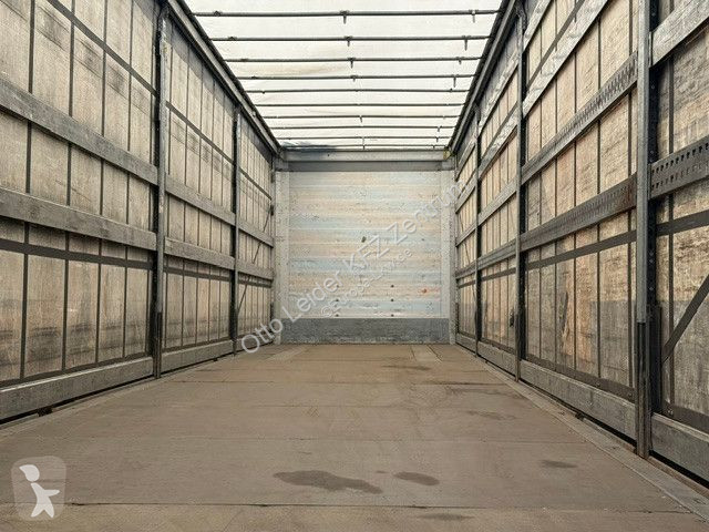 نصف مقطورة Schmitz Cargobull SCB 88