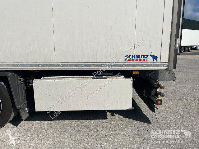 نصف مقطورة Schmitz Cargobull Semitrailer Reefer...