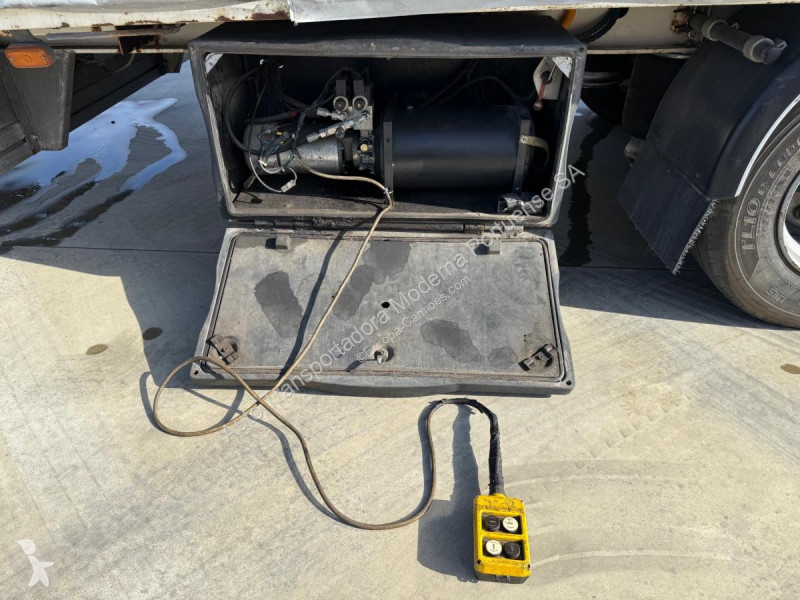 نصف مقطورة Fruehauf  Semi-Reboque