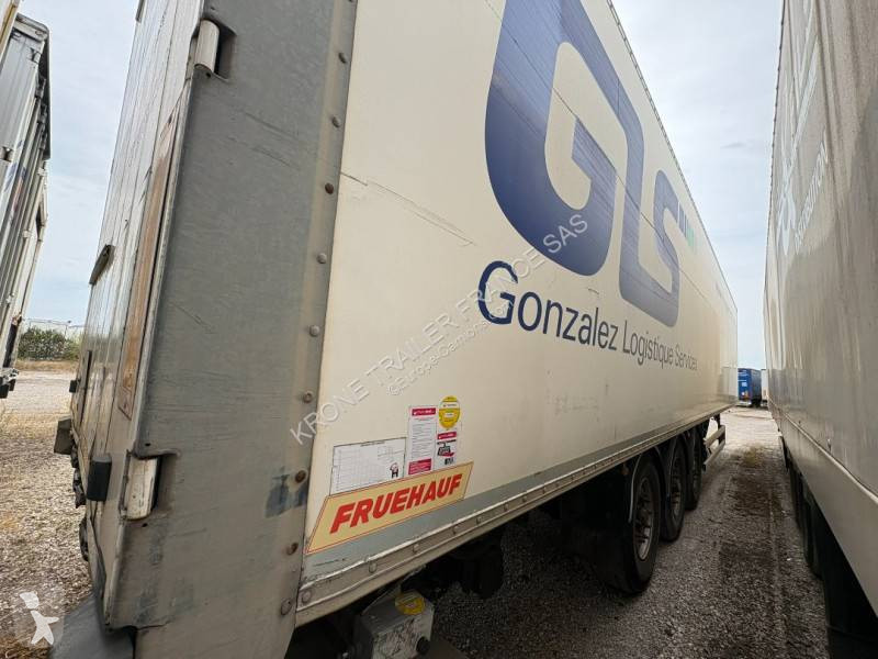 Semirimorchio Fruehauf