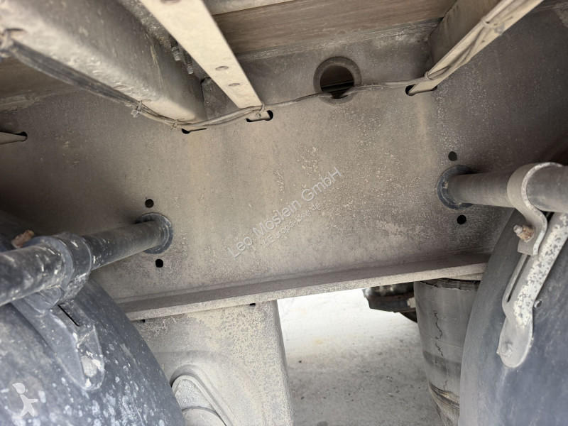 Semi remorque  t3  3 Achs Satteltieflader Mega