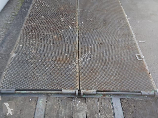 Castera Porte engin semi-trailer