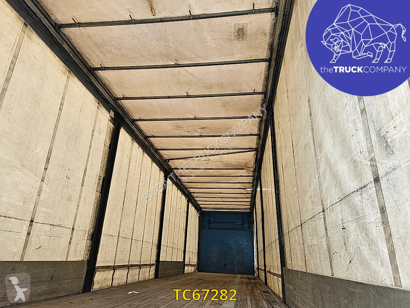 Félpótkocsi Fruehauf