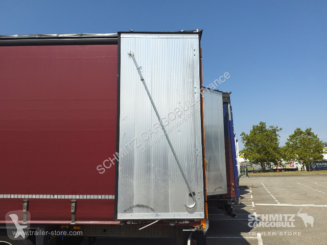 Félpótkocsi Schmitz Cargobull Semitrailer...