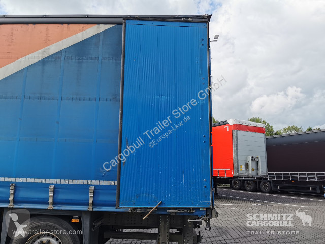 Полуприцеп Schmitz Cargobull Curtainsider...