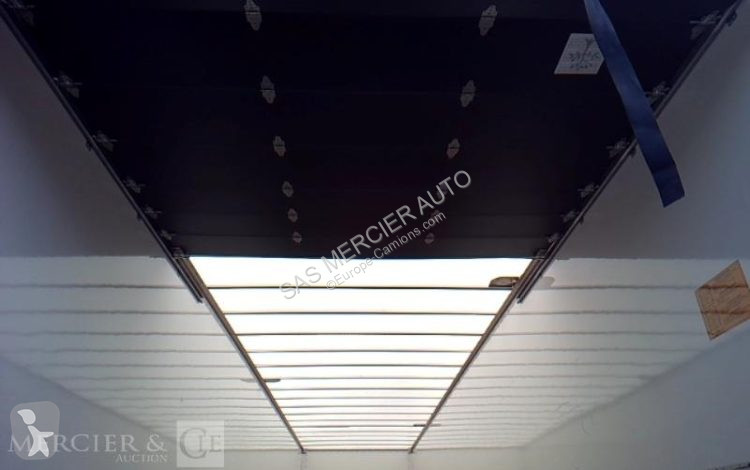 Semiremorca Fruehauf