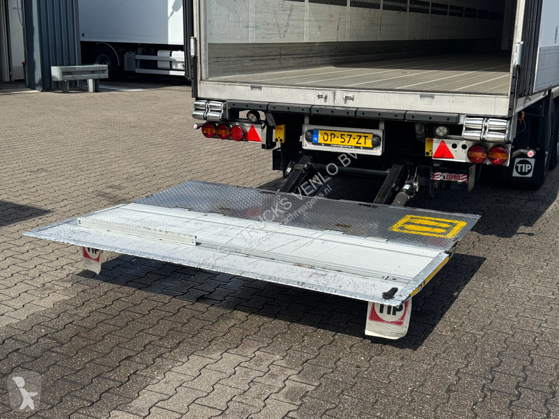 Полуприцеп Schmitz Cargobull Thermo King SLXi...