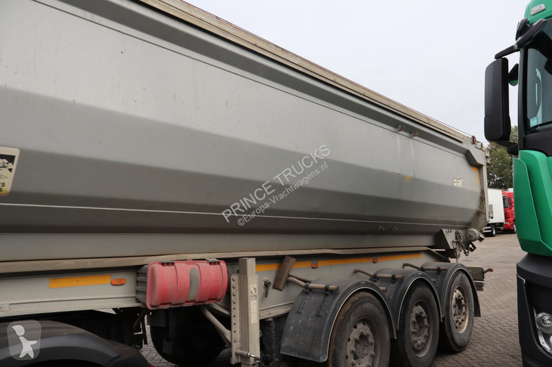 Semitrailer Benalu * C39 * 3AXLE * 26cub *