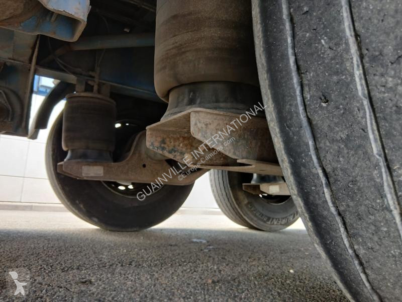 نصف مقطورة Fruehauf