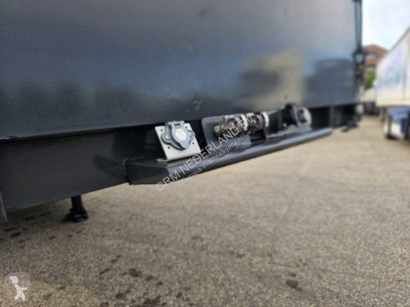 Полуремарке Broshuis 1AOU 10 10 /SINGLE AXLE/...