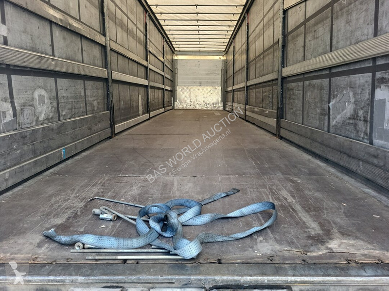 Semirimorchio Schmitz Cargobull SCB*S3T