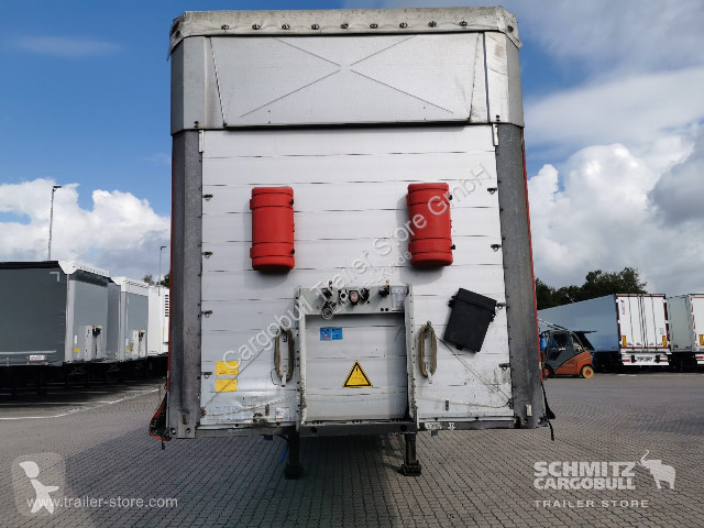 Semitrailer Schmitz Cargobull Curtainsider Mega
