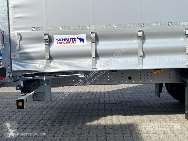 Schmitz Cargobull Curtainsider Mega Getränke...
