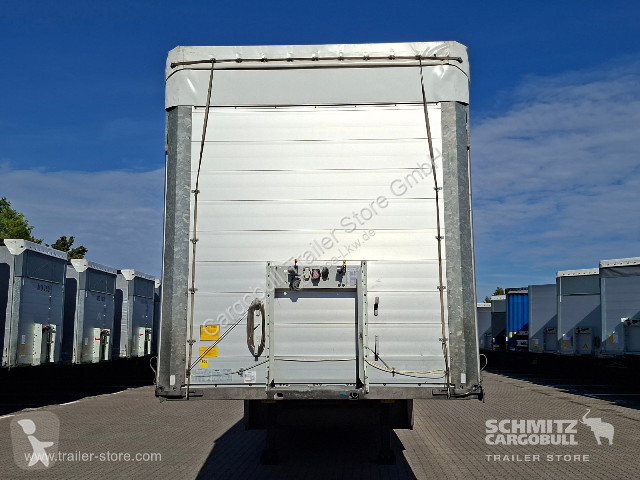 نصف مقطورة Schmitz Cargobull Curtainsider Standard