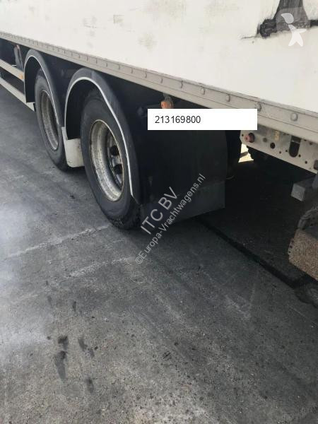 Fruehauf Fruehauf koffer 2 asser dubbele wielen...