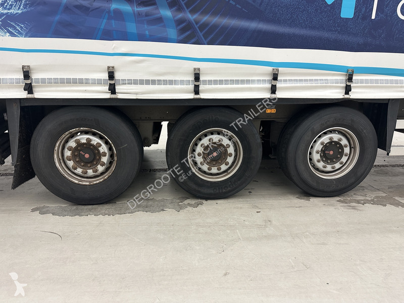 Schmitz Cargobull Tautliner semi-trailer
