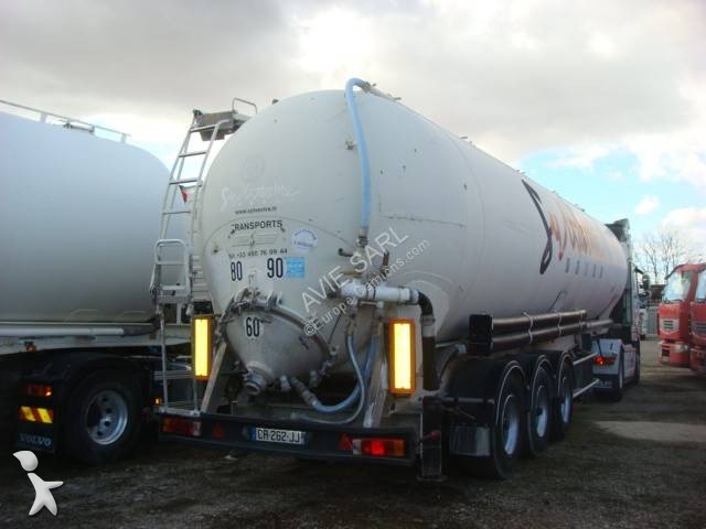 Semitrailer Spitzer ITERNE PULVE 58M3 38T...