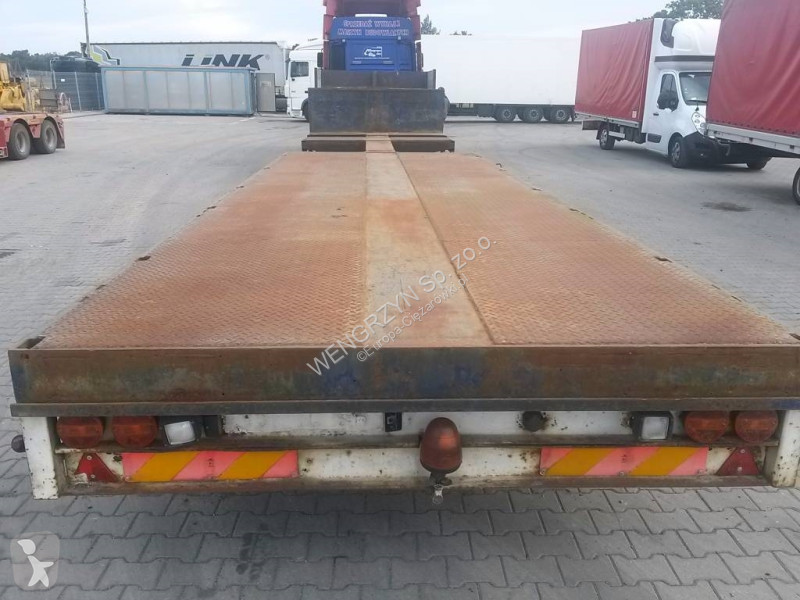 نصف مقطورة  NACZEPA 3 OSIOWA TYPU SEMI BROSHUIS