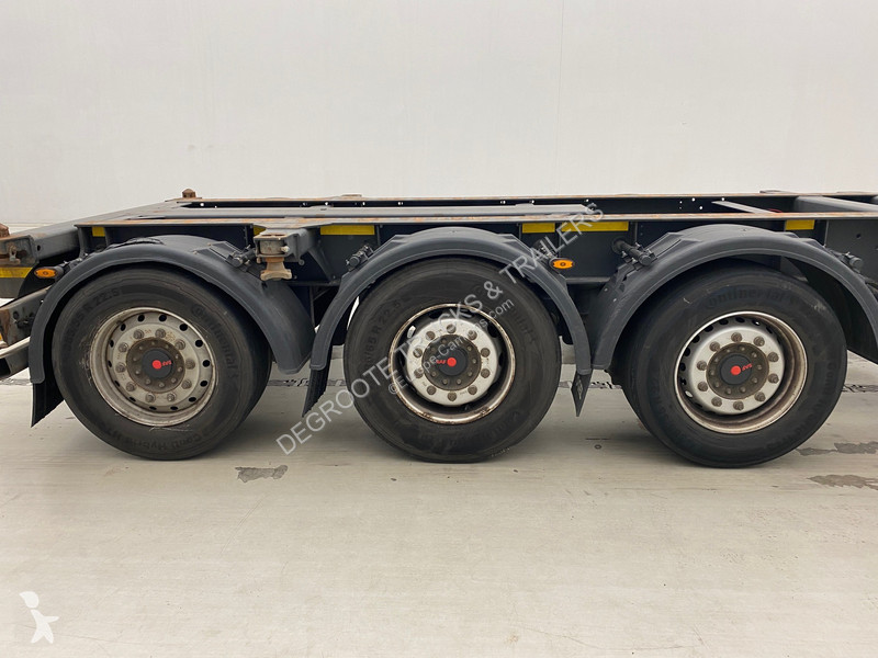 Semitrailer Kögel Polyvalent skelet 20-30-40 ft