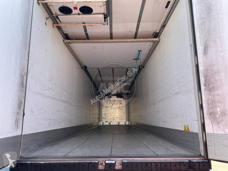 Semitrailer Schmitz Cargobull SCB-S3B 3 EIXOS...