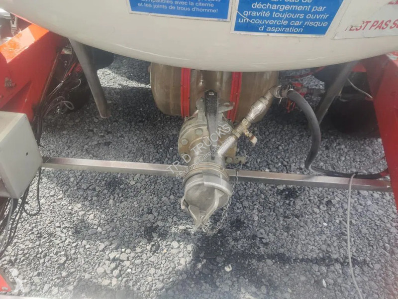 Semi reboque Feldbinder TANK AW5083 ISOLE 24000...