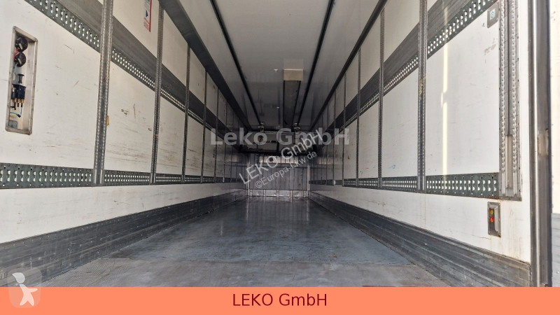 نصف مقطورة Fruehauf Frigo Semi 38T Vector...