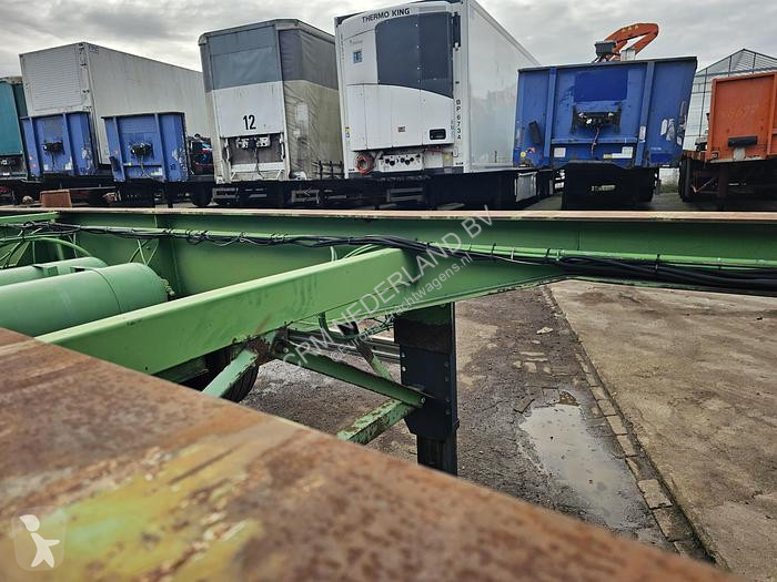 Semitrailer Renders Euro 700 2 axle 20 ft...