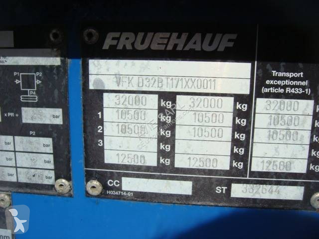 Semitrailer Fruehauf PORTE CONTAINER TIREUSE...