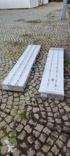 Semirimorchio  Nowe najazdy aluminiowe Metalmec