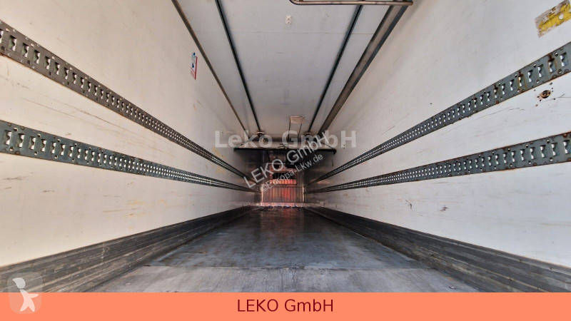 نصف مقطورة Fruehauf FRIGO SEMI 39T Vector...