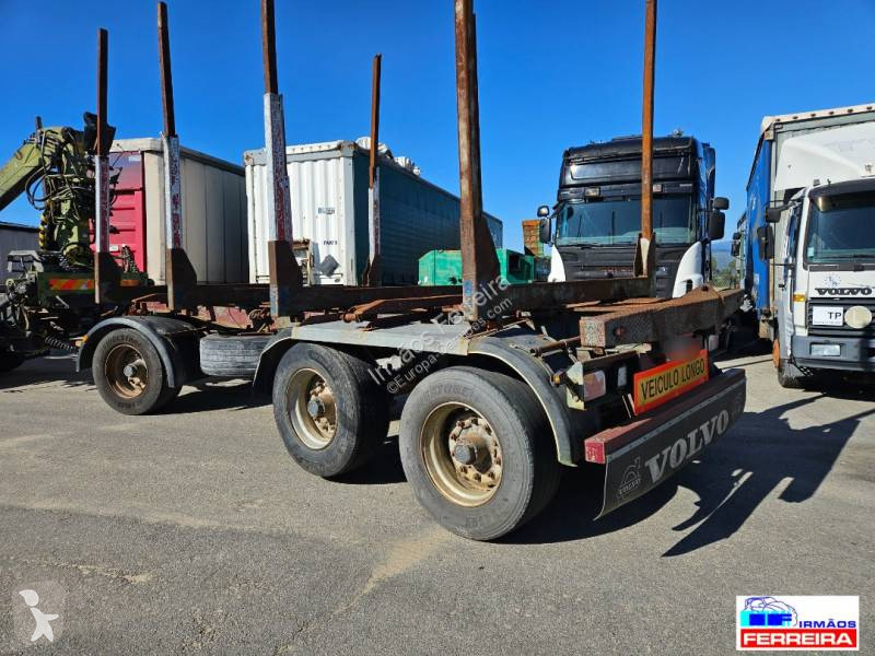 Remorque AJK Transporte de madeira