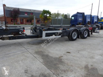 Fruehauf container trailer