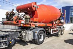 Liebherr BETON MIXER 12 M3+ Hulpmotor trailer used concrete mixer + pump truck